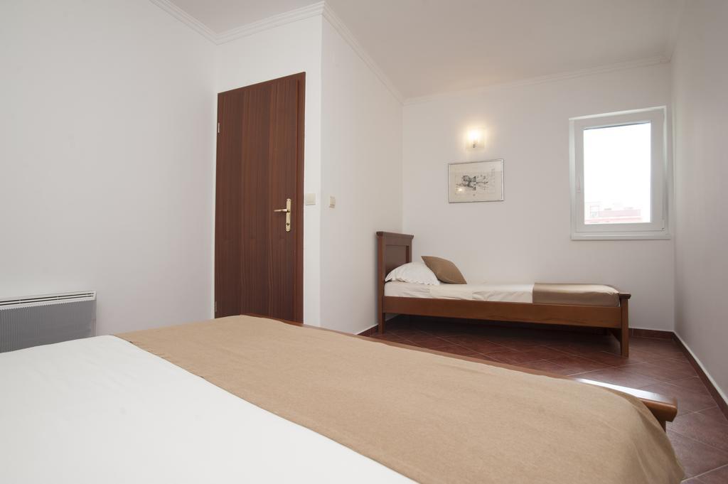 Guest House Medin Petrovazzo Esterno foto